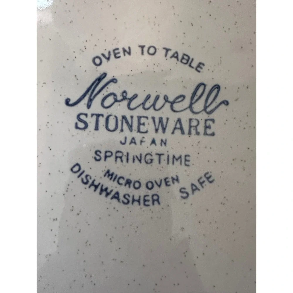 Norwell Stoneware Springtime Dinner Plate Japan 10.5